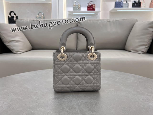 Dior专柜新款Lady女包迪奥高仿原单三格羊皮浅灰Classic Lady戴妃包 djfk1284